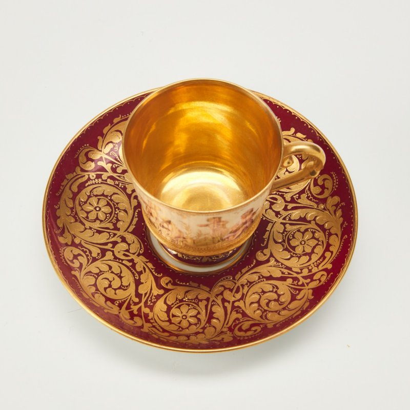 Чашка с блюдцем в венском стиле