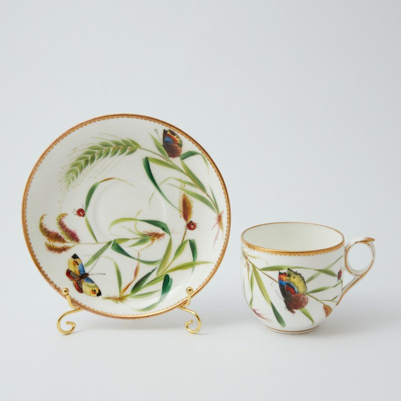 Старинная чашка с блюдцем с декором в виде бабочек William Brownfield&Sons