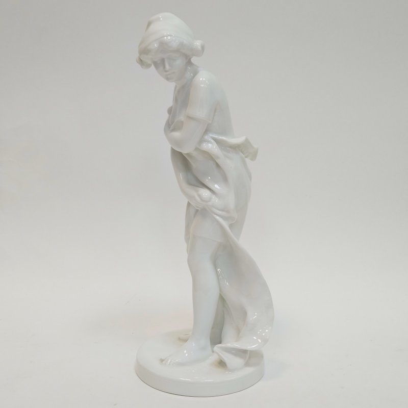Фигурка белый фарфор КПМ для ванны На Ванзее скульптор Пол Шлей