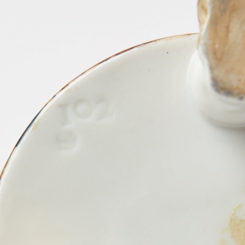 Коллекционная фарфоровая чашка с ручной росписью