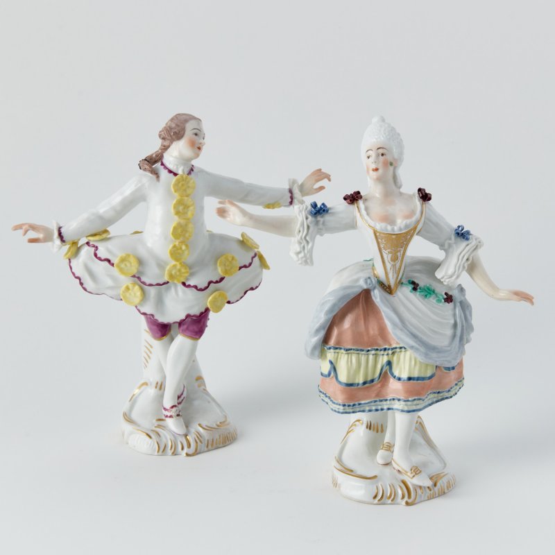 Парные фарфоровые статуэтки Придворные танцоры 