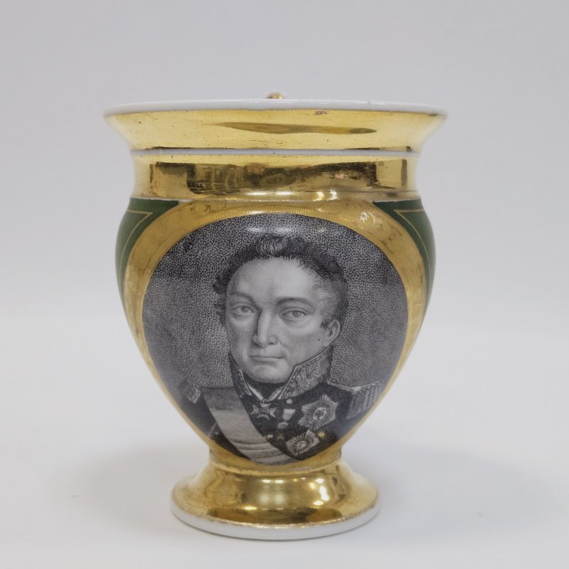 Чашка с блюдцем Старый Париж 1810-1820гг Стиль ампир, печать ,обильное золочение, лепная скульптурная ручка, хорошая сохранность