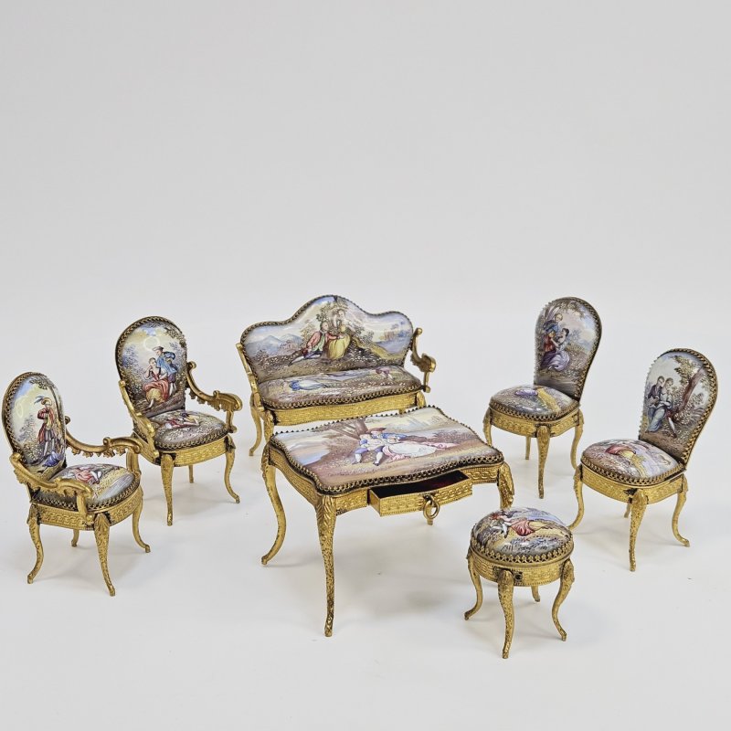 Набор - миниатюра мебели из венской бронзы, 1890-95гг