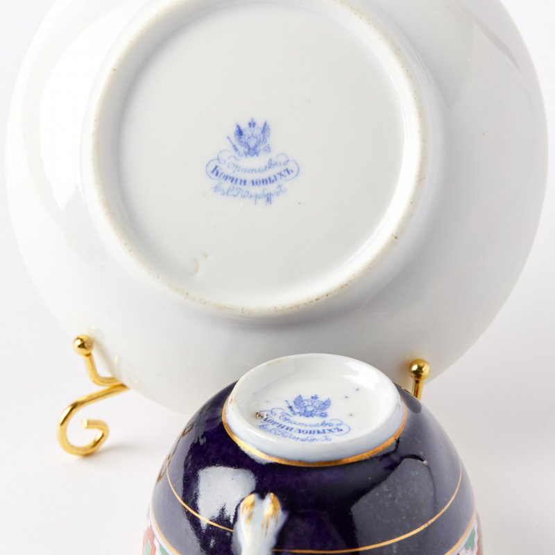 Антикварная чашка с блюдцем в русском стиле Завод братьев Корниловых