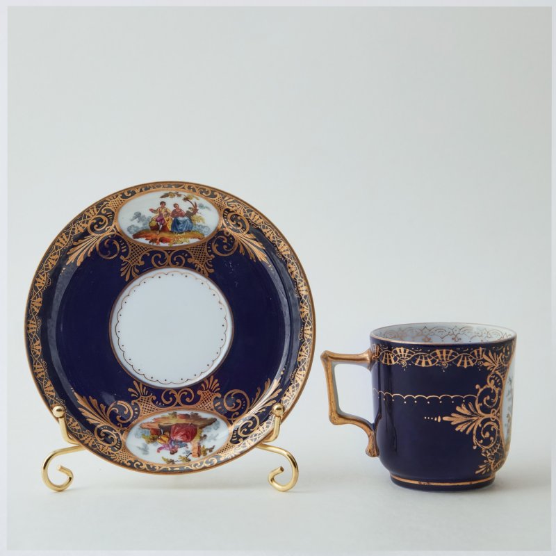 Благородная кофейная чашка с блюдцем Дрезден