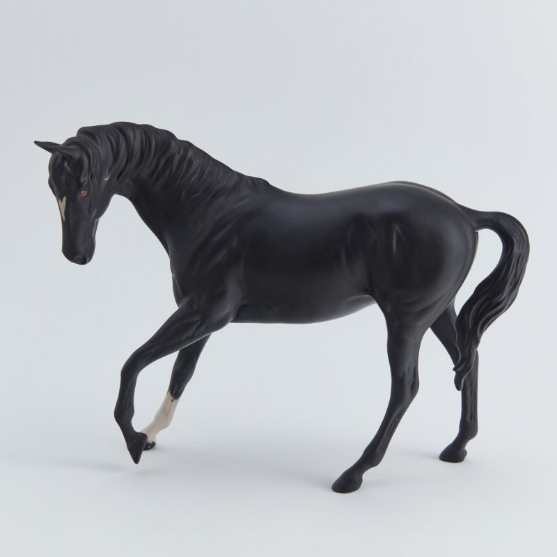Статуэтка Черная лошадь Beswick