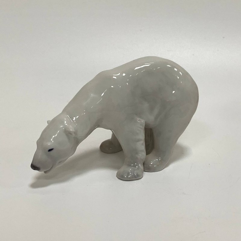 Коллекционная статуэтка Белый медведь