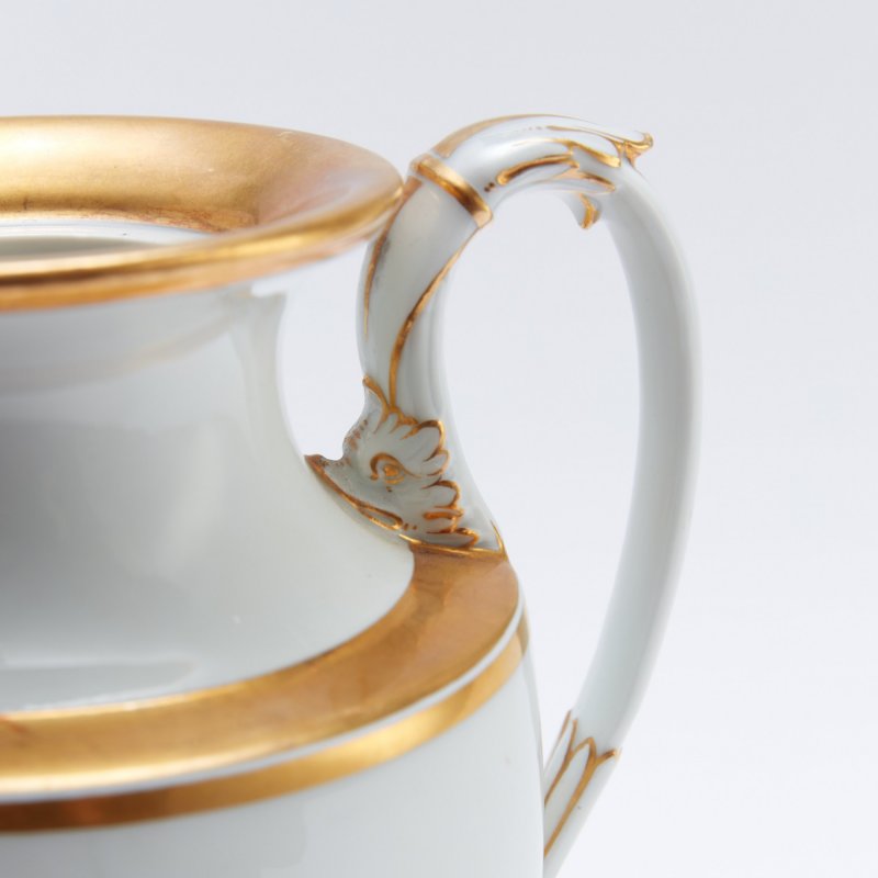 Антикварный чайник ручной работы с позолотой 