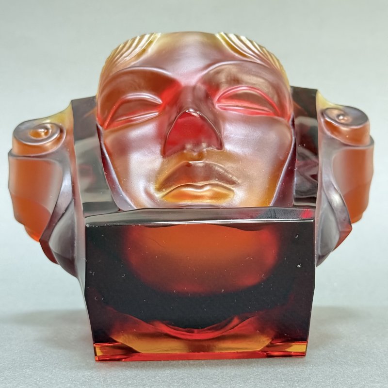 Ваза в стиле Артдеко из янтарного стекла дизайн 1930г. Г. Хоффманн Чехия 21 в