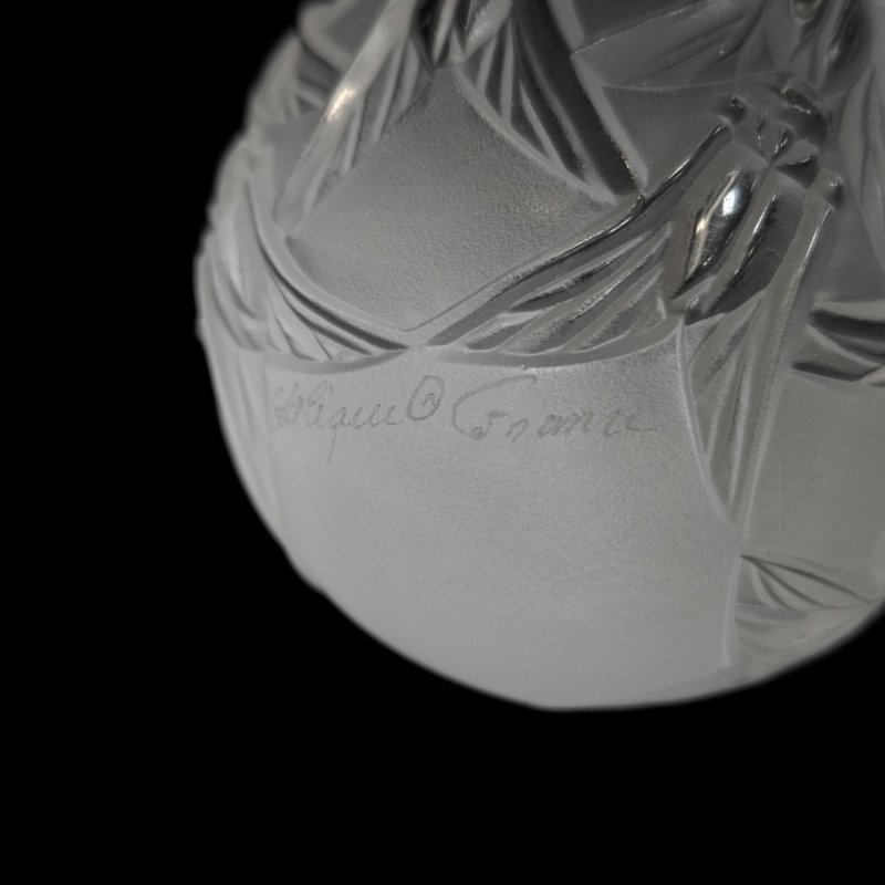 Статуэтка Яйцо Lalique 