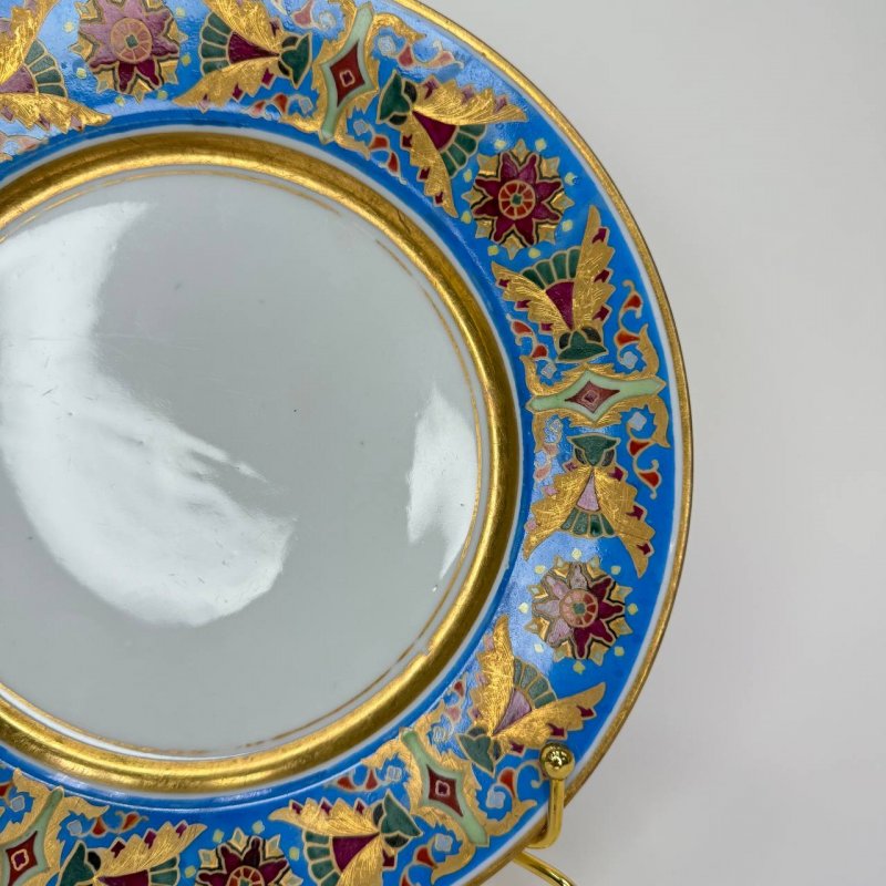 Тарелка из «Готического сервиза»  ИФЗ АIII (К1) (Кспб)