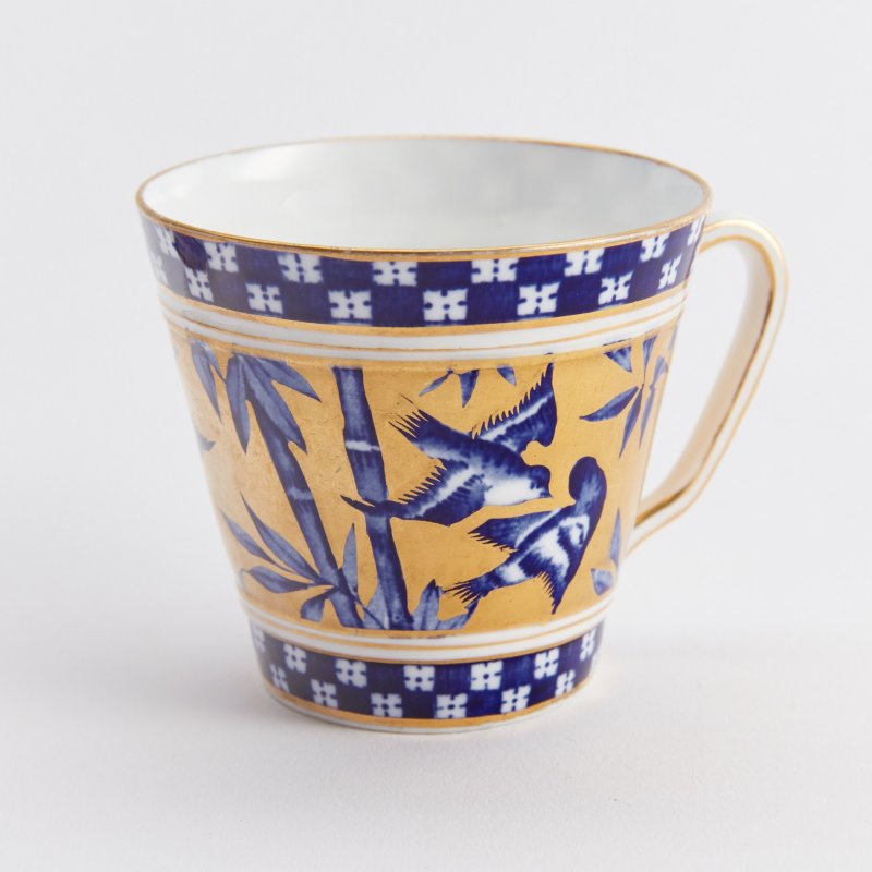 Старинная чашка с блюдцем серии Blue birds & bamboo Coalport