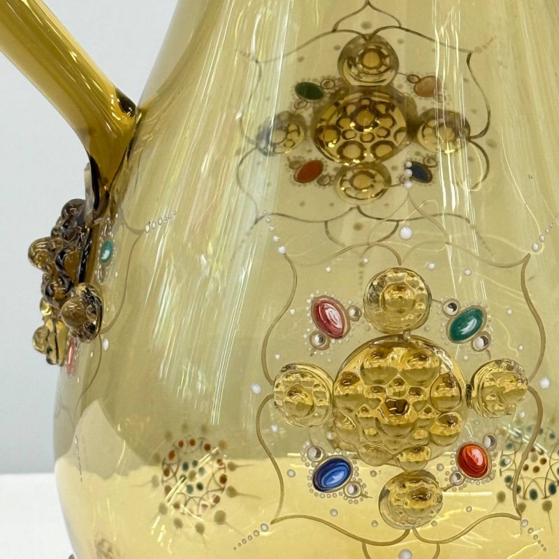 Графин из зеленого стекла с крышкой