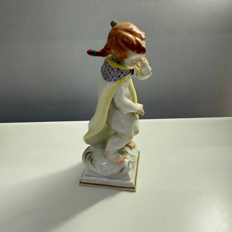 Фигурка с изображением одного из знаков Зодиака: Дева Meissen 1951г