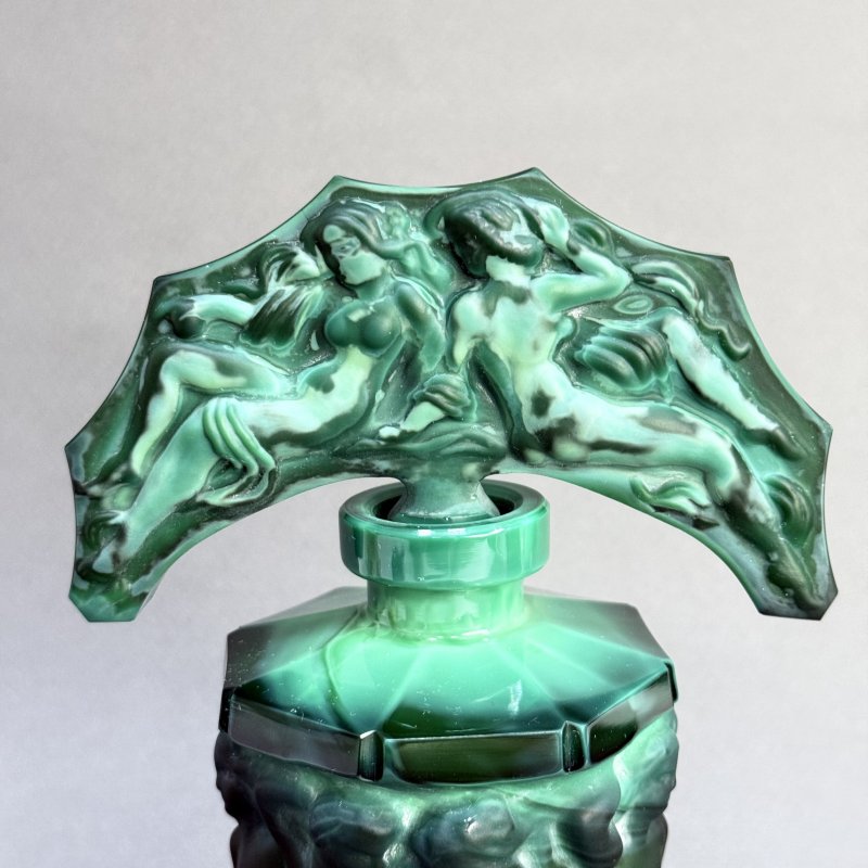 Коллекционный Парфюмерный флакон в стиле Артдеко малахитовое стекло дизайн 1930г. Г. Хоффманн Чехия 21 в
