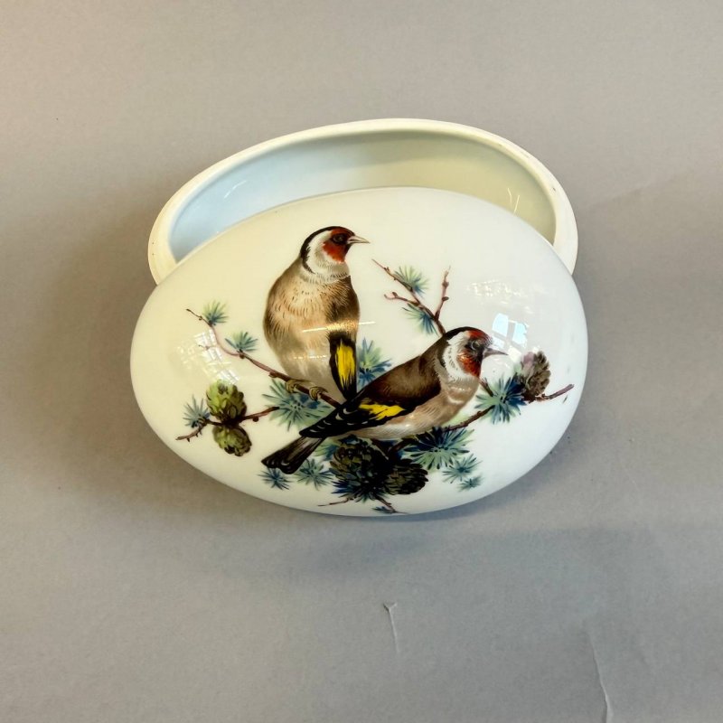 Шкатулка в форме яйца