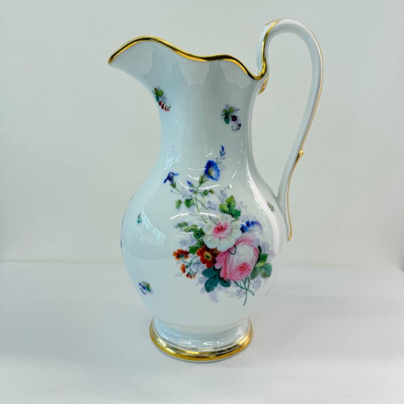 Большой старинный кувшин для воды (к)