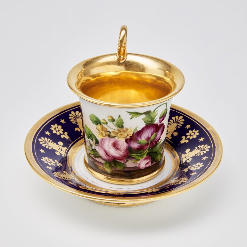Западная Европа. Старинная чайная пара с цветочным декором