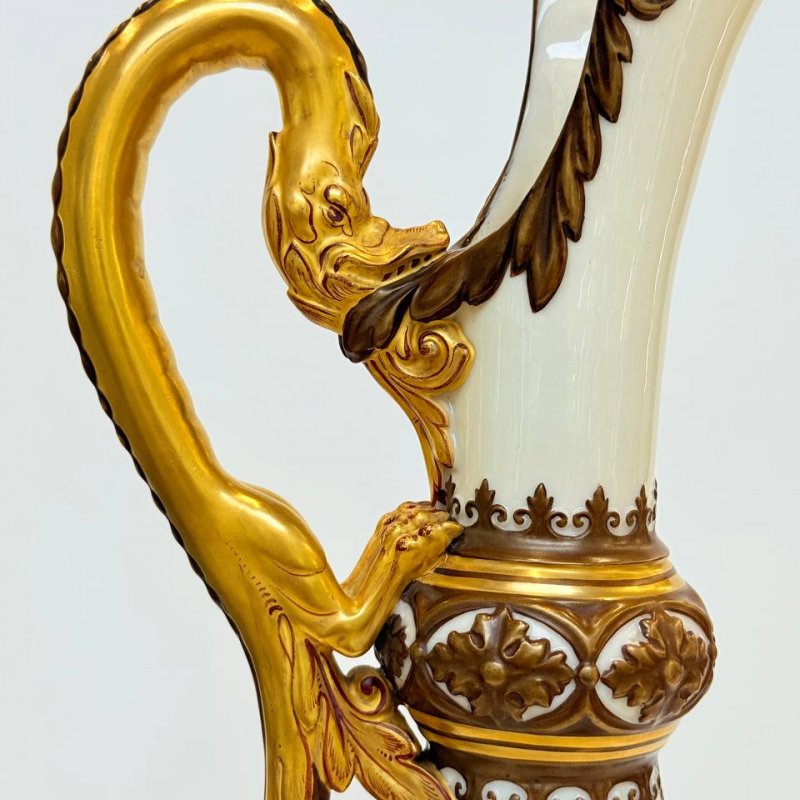 Кувшин Royal Worcester