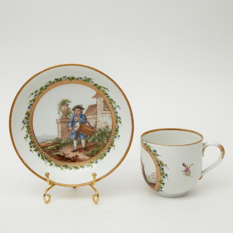Чайная пара с рисунком период Марколини