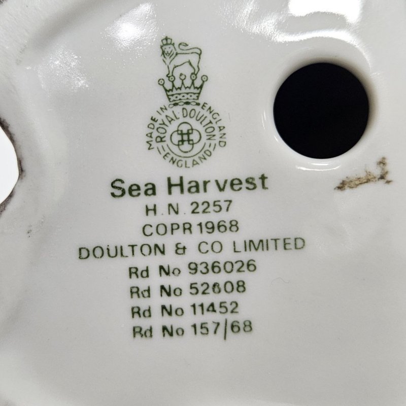 Статуэтка Royal Doulton Sea Harvest HN2257