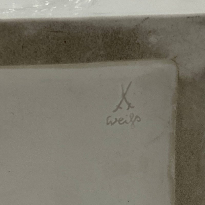 Скульптура «Орел на скале»