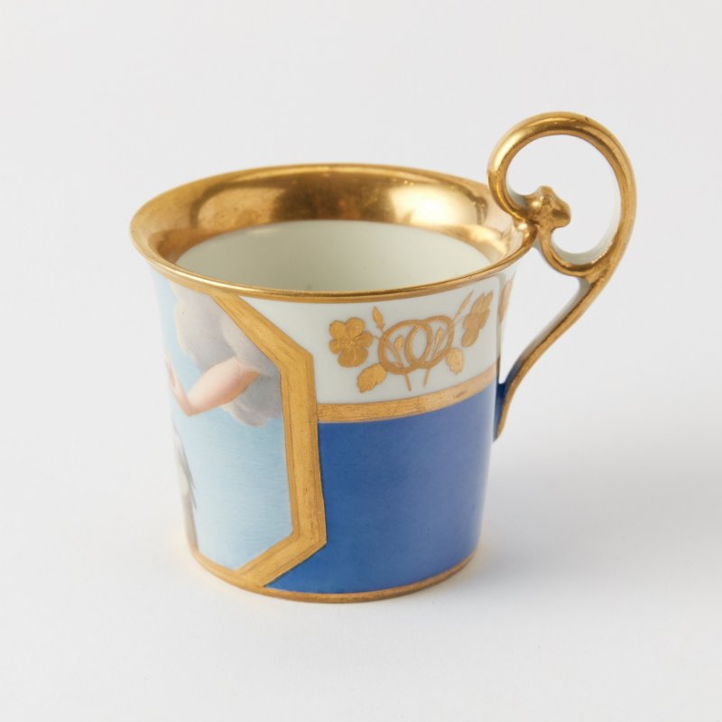 Стиль Royal Vienna. Коллекционная чашка с ручной росписью