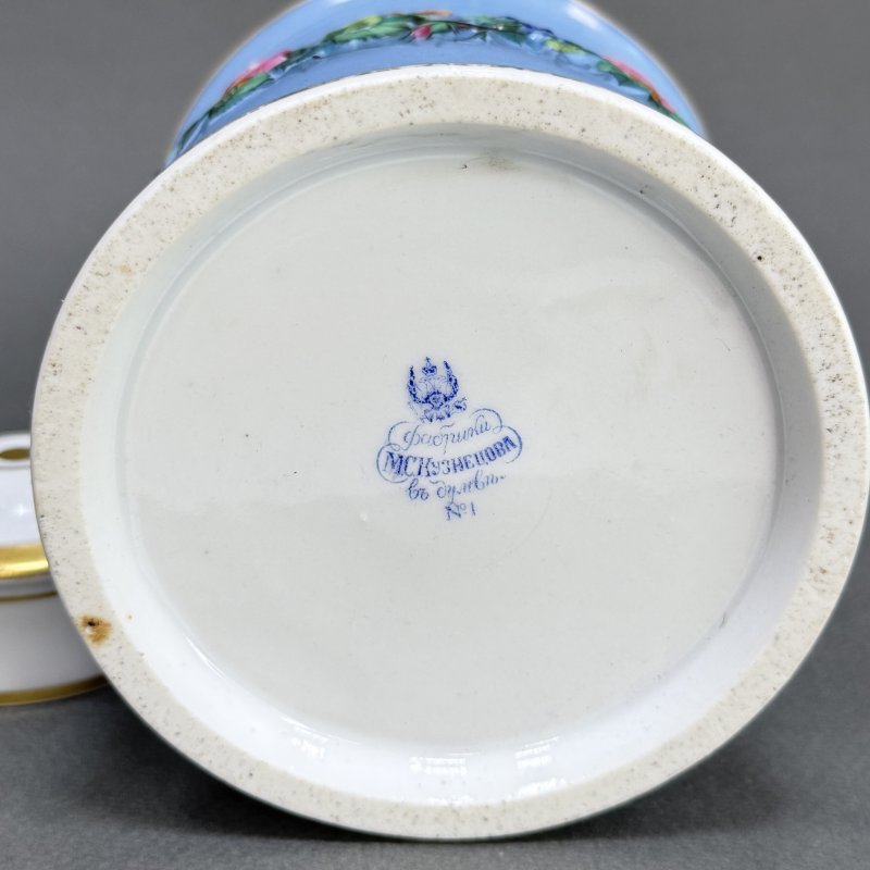 Большая редкая чайница фабрики М.С. Кузнецова в Дулево