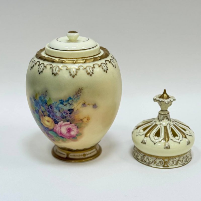 Большая ароматница  Royal Worcester