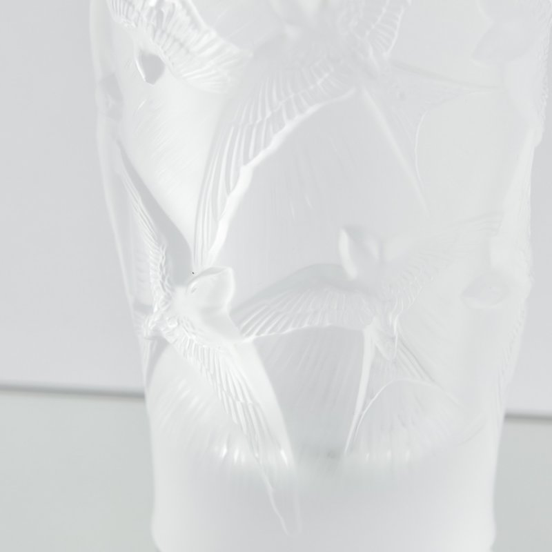 Хрустальная коллекционная ваза «Hirondelles» (Ласточки) Lalique