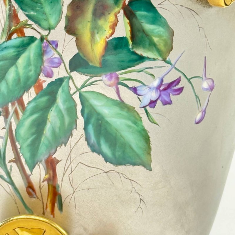 Очень редкая старинная ваза в стиле неоклассицизма 