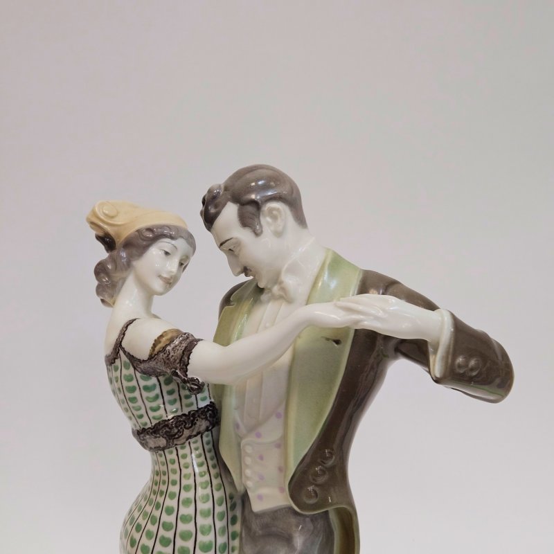 Статуэтка танцующая пара КПМ Берлин арт нуво