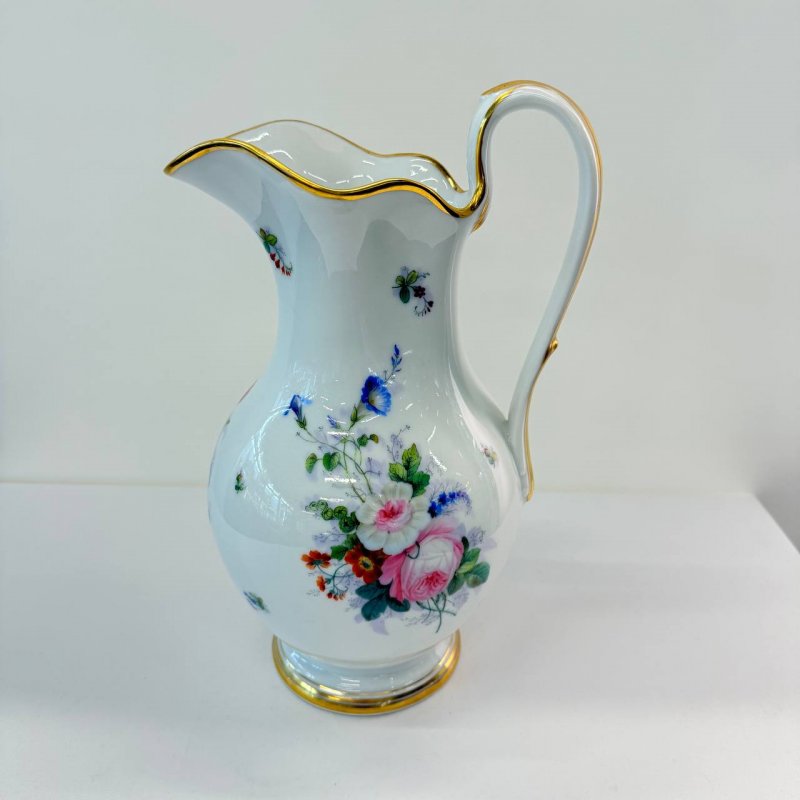 Большой старинный кувшин для воды (к)