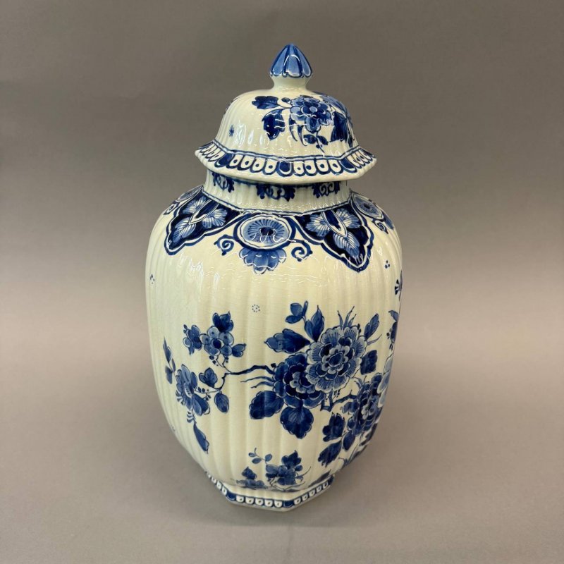 Ваза с крышкой мануфактура Royal Delft