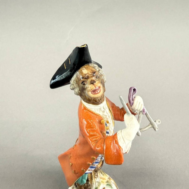 Обезьяна с треугольником Meissen 