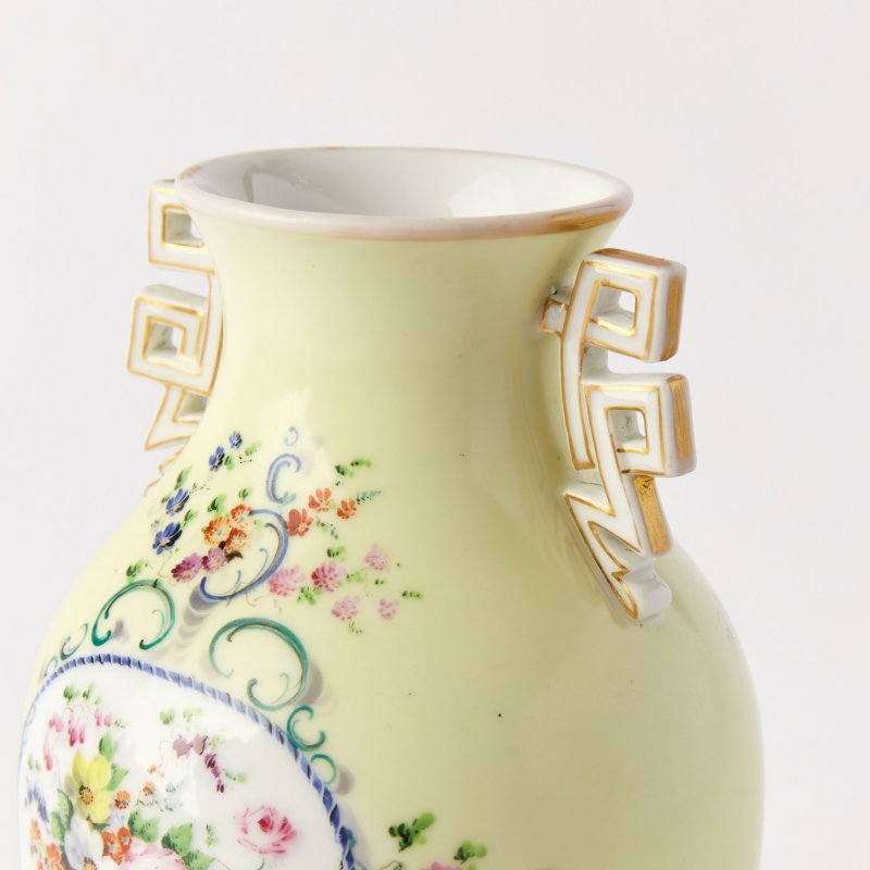 Редкая старинная ваза с ручной росписью