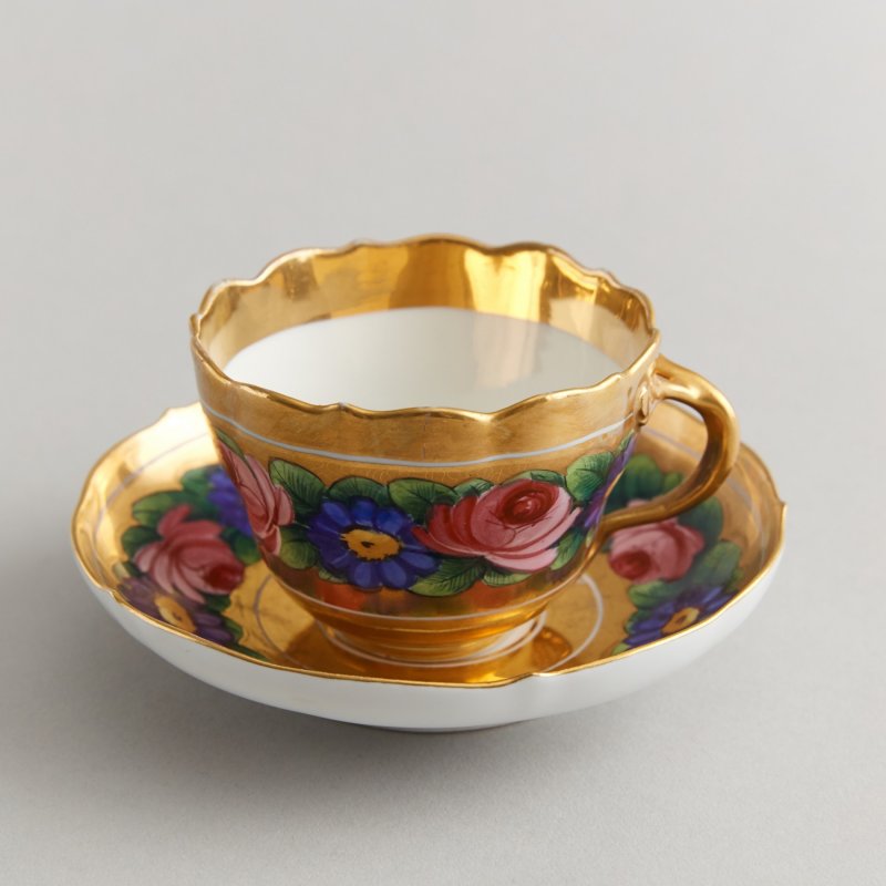 Meissen. Коллекционная чашка с блюдцем с ручной росписью