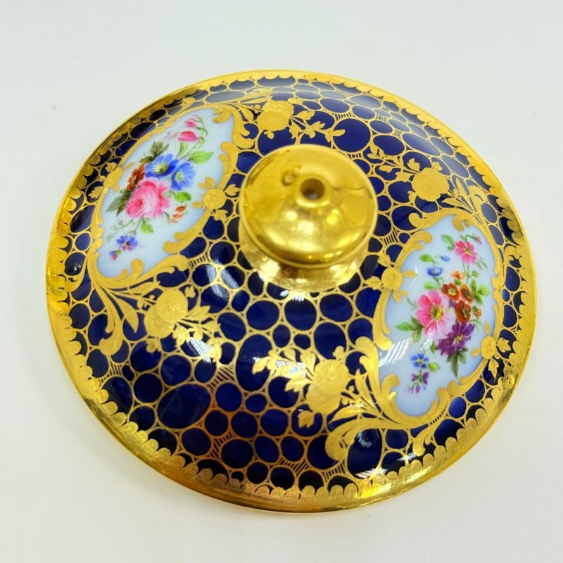 Чайник  из «Кобальтового» сервиза с декором «cailloute»