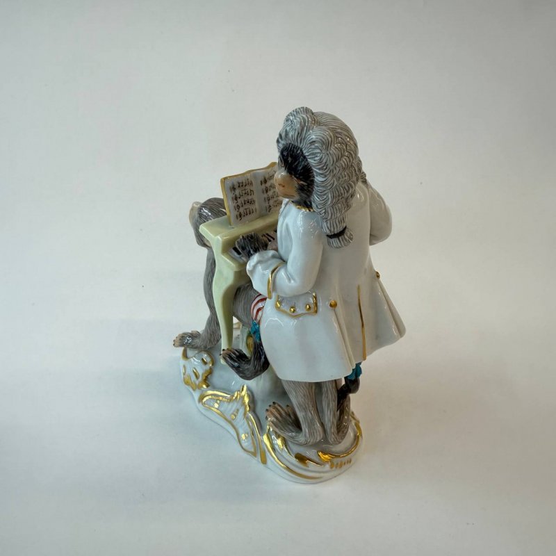 Статуэтка Обезьяна с клавесином верхом на обезьяне №19 в серии обезьяний оркестр Германия 1974 г 