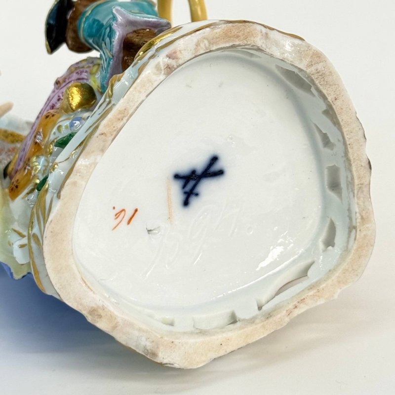 Статуэтка Мальчика с собакой Meissen