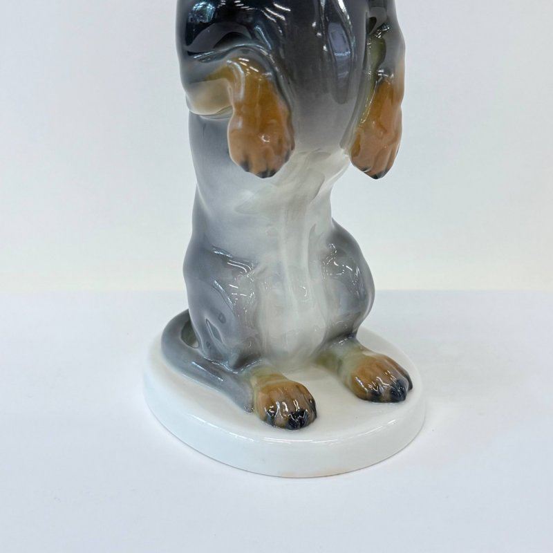 Фигурка Такса KPM