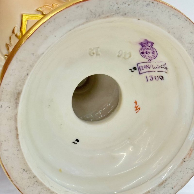  Большой старинный  кувшин