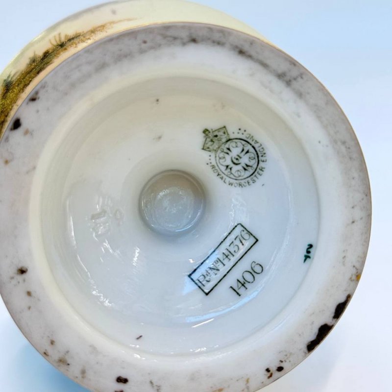 Большая пейзажная ваза Royal Worcester