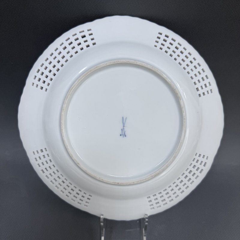 Редкая старинная обеденная тарелка из сервиза Шверин, Германия, Meissen, 1815-1820 гг.