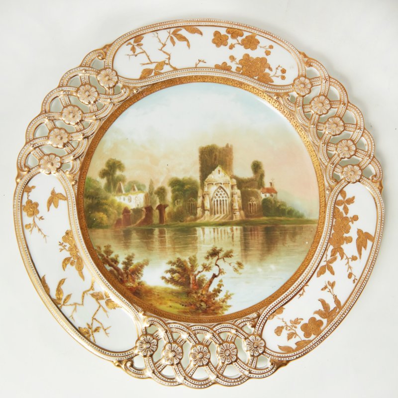 Тарелка с пейзажем Coalport 1875-1881 HOLLYCROSS ABBEY