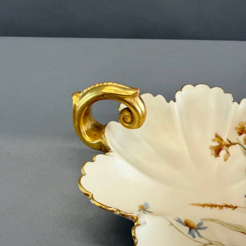 Антикварное фарфоровое блюдо мануфактуры Royal Worcester