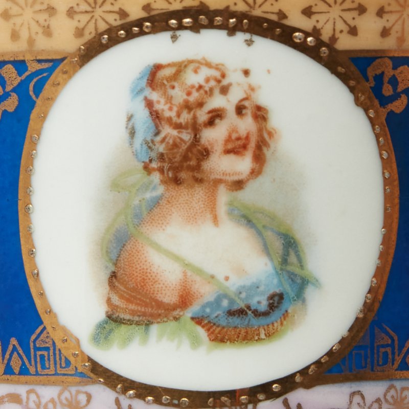 Чашка с блюдцем бело-синие с портретом Бронницы