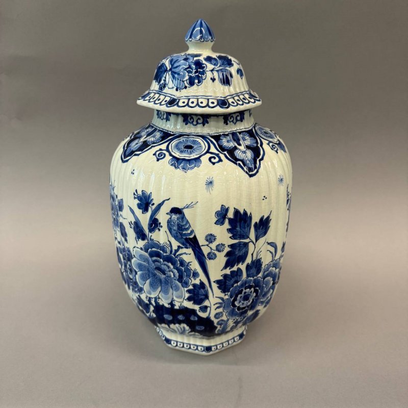 Ваза с крышкой мануфактура Royal Delft