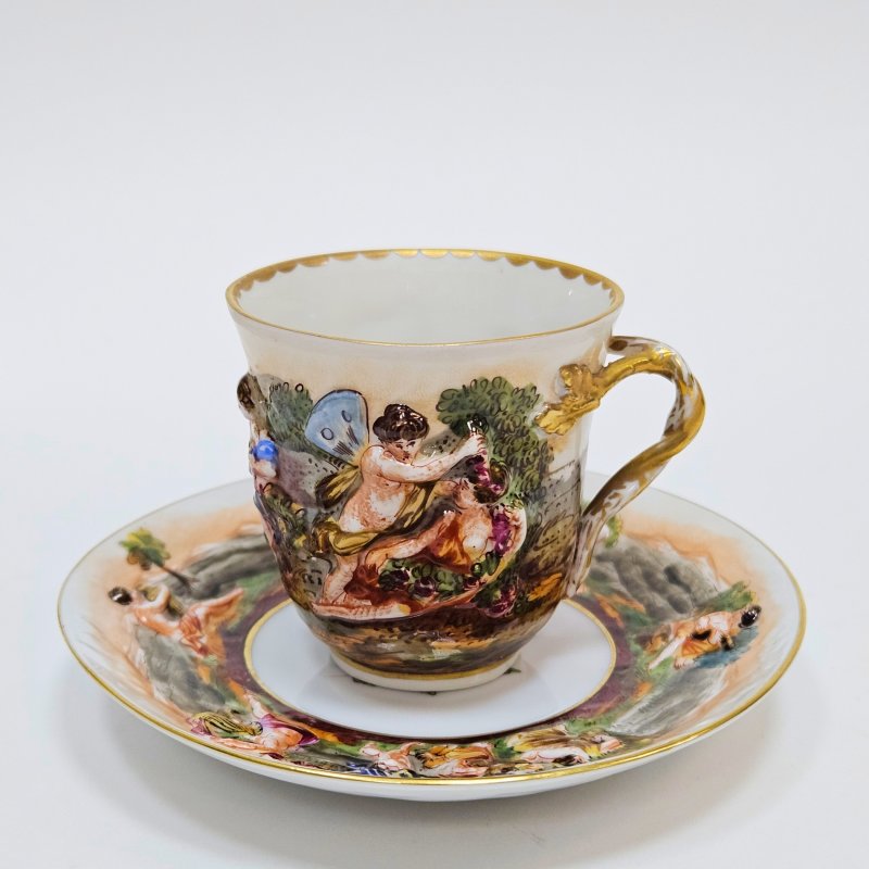 Чашка с блюдцем для кофе в стиле Каподимонте Германия 20 век
