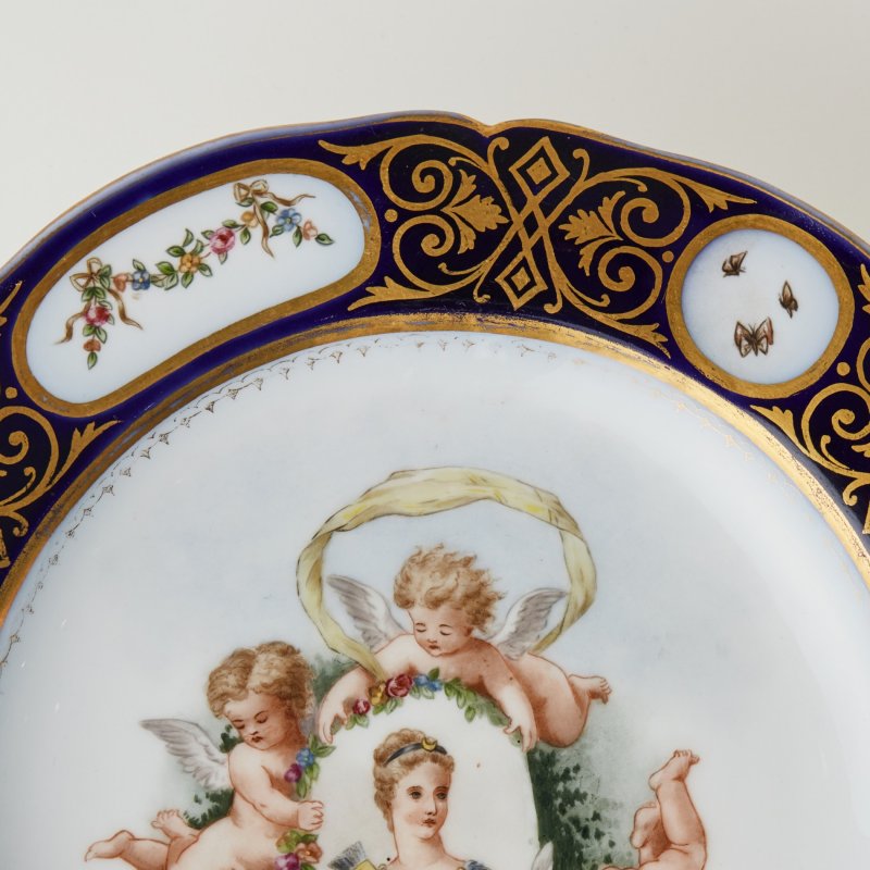 Блюдо, роспись античная сцена Ангелочки